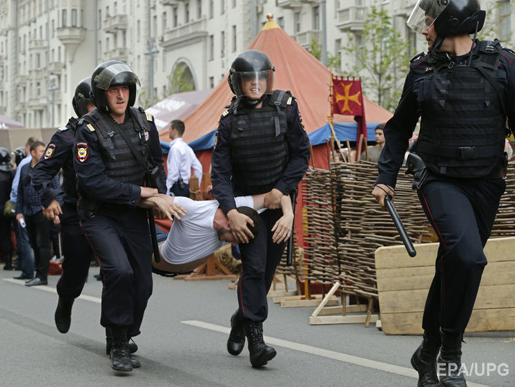 ﻿Політолог Соловей: Градус у Росії зростає, поліція все помітніше побоюється прямих зіткнень