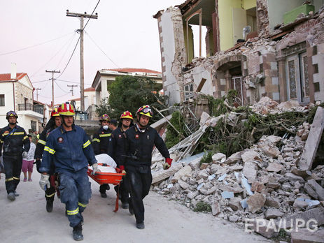 ﻿Землетрус у Греції. Загинула жінка, ще 10 людей дістали поранення