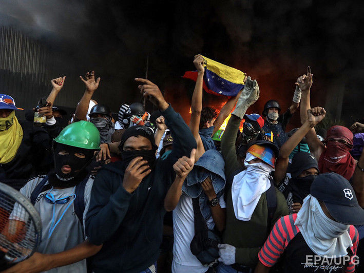 ﻿Президент Перу заявив, що криза у Венесуелі може завершитися "морем крові"