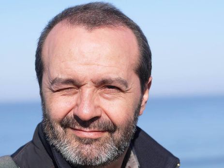 Старый пошляк Путин не вызывает уже никаких чувств, кроме рвотного рефлекса