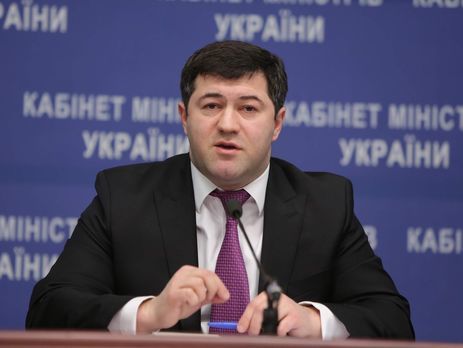 В миграционной службе не располагают информацией о наличии иностранного гражданства у Насирова