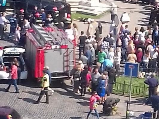 В центре Львова Land Cruiser въехал в толпу, погибла женщина