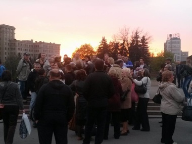 В Харькове на площади Свободы митингуют около 80 человек