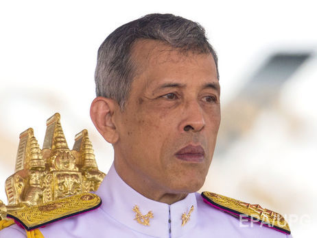 ﻿У Німеччині підлітки обстріляли з іграшкового пістолета короля Таїланду