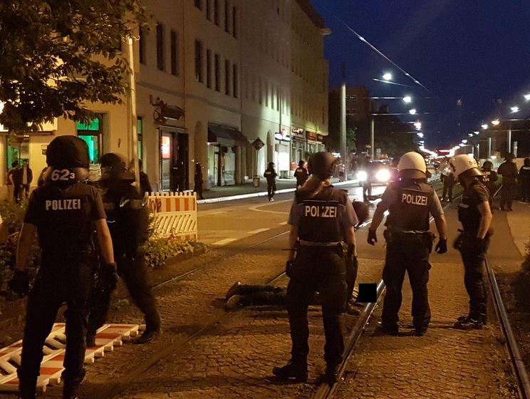 В Германии произошла массовая драка с участием 150 человек