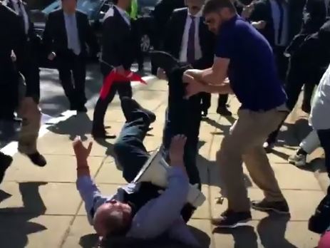 Власти Германии запретили охранникам Эрдогана приезжать на саммит G20 – СМИ