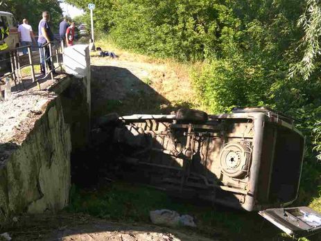Унаслідок ДТП у Луганській області постраждало 12 осіб