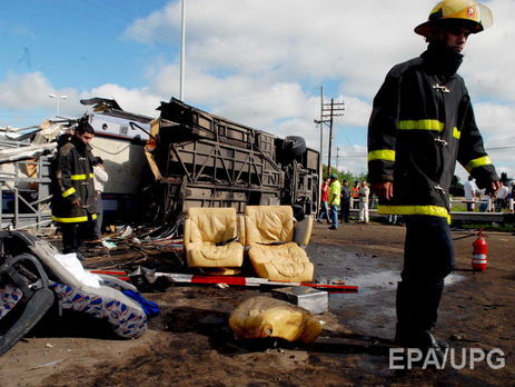 В Аргентине в ДТП попал автобус с учениками танцевальной школы, 12 человек погибли