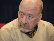 Гордон: Западу надо держать Путина за шею двумя руками и методично давить / ГОРДОН