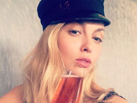 Полякова в день рождения мужа поделилась совместным снимком с ним