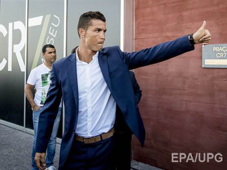 Роналду сообщил о рождении детей и перерыве в карьере