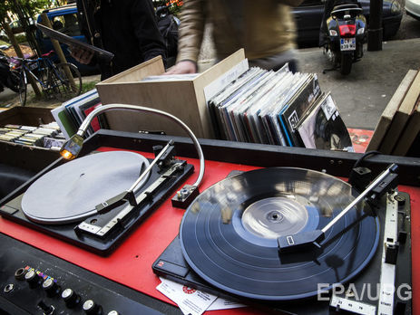 ﻿Sony відновлює випуск вінілових платівок