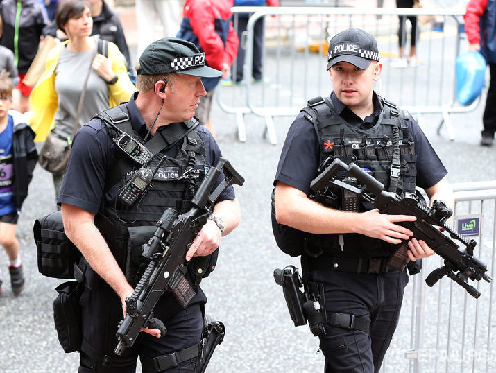 ﻿У лондонському аеропорту за підозрою в підготовці терактів затримали жінку