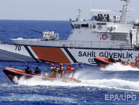 Греческий военный катер обстрелял турецкий сухогруз