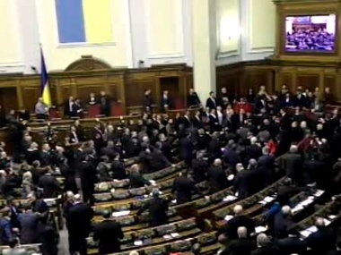 Народные депутаты предложили провести выездное заседание Рады в Луганске