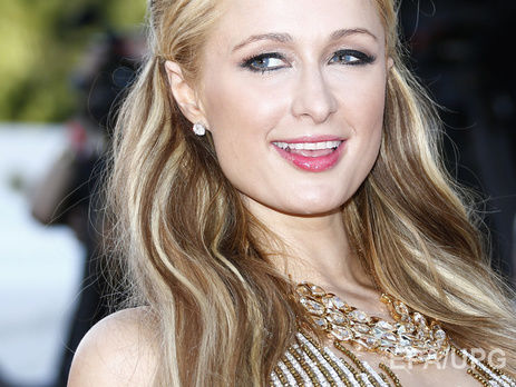 Пэрис Хилтон показала, как выглядела в свои школьные годы