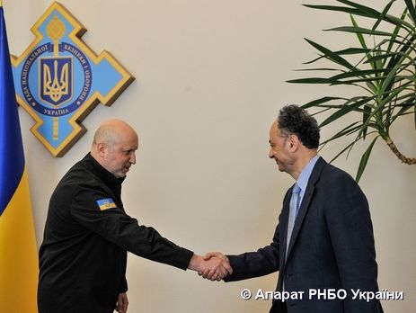 Турчинов и Мингарелли обсудили кибератаки и деоккупацию Донбасса