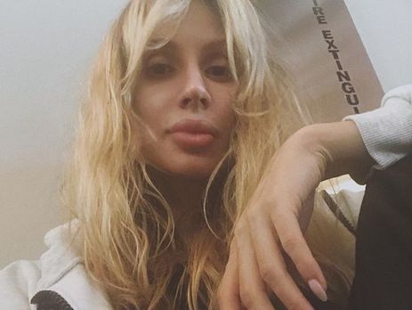 ﻿Loboda показала своє потрійне зображення