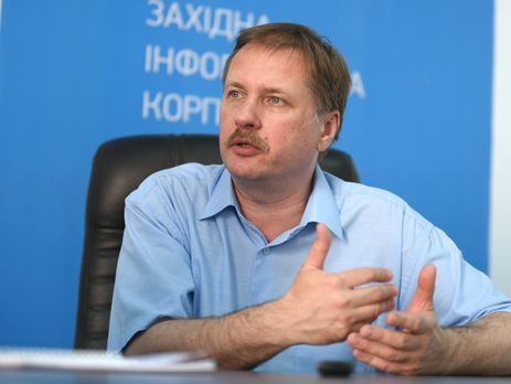 Чорновил: Россияне могут сколько угодно лепить на машины наклейки 