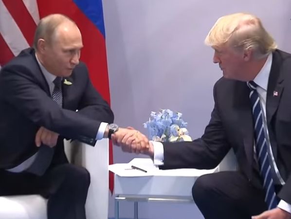 Трамп и Путин проводят встречу в Гамбурге. Видео
