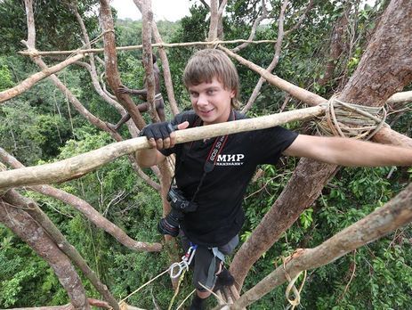 Комаров показал архивное фото