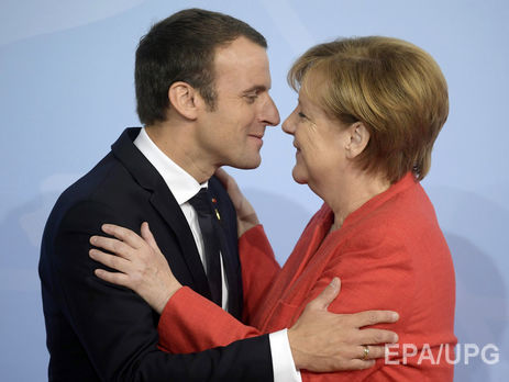 Меркель встретила лидеров G20: Трампу и Путину – рукопожатие, Трюдо и Макрону – поцелуй. Видео