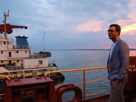 Омелян: Китайская компания, выигравшая тендер на дноуглубление в порту Южный, уже направила первые суда для работ