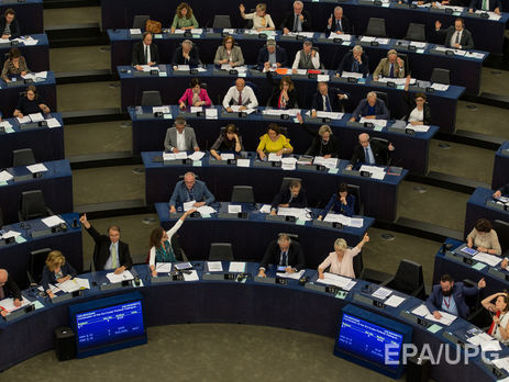 Европарламент угрожает ветировать переговоры по Brexit 