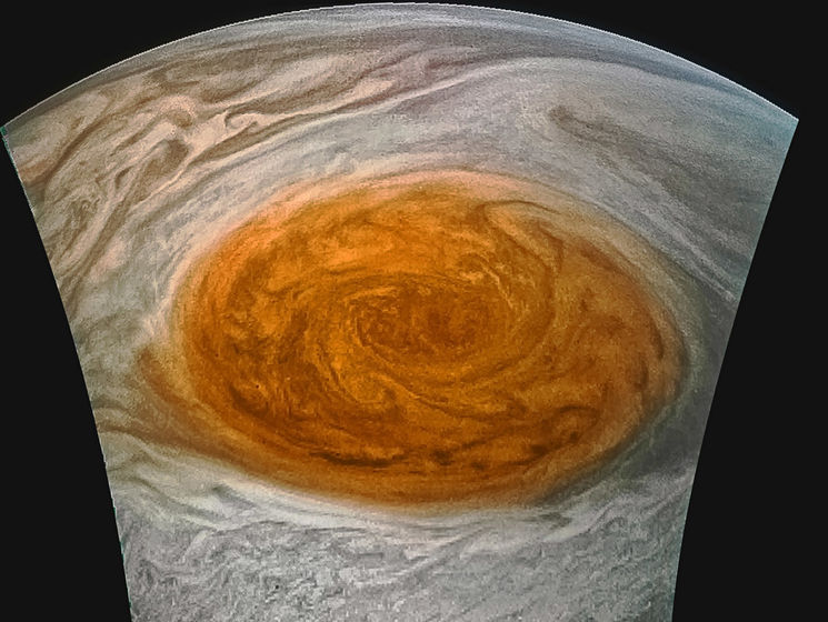 ﻿NASA опублікувало нові фото Великої червоної плями на Юпітері