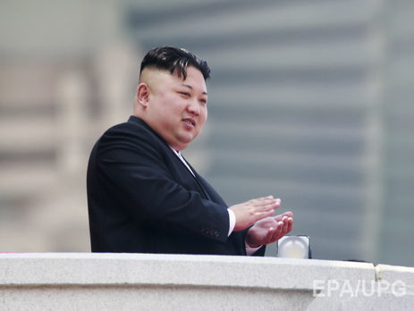 Ким Чен Ын наградил создателей межконтинентальной баллистической ракеты