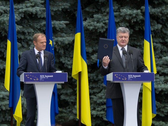 ﻿Київ і Брюссель закликали звільнити всіх українських заручників, яких незаконно утримують у Росії і Криму