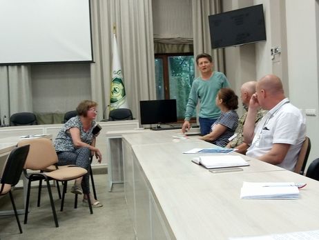 Протестующие против реформы здравоохранения разворачивают палаточный городок вокруг Минздрава, Волынец и его соратники объявили голодовку