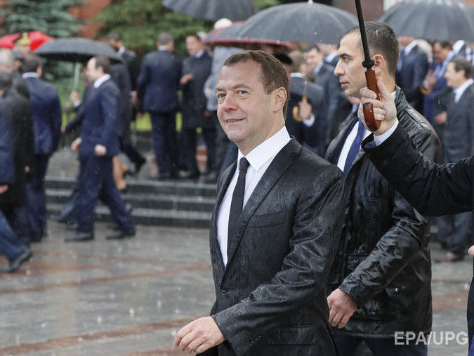 Пресс-секретарь Медведева опровергла информацию, что тот отказался от поездок в регионы из-за фильма "Он вам не Димон"