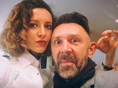 Шнуров заявил, что задумается о рождении общего с женой ребенка, когда увеличит жилую площадь