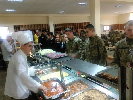 ﻿На нову систему харчування до кінця року перейдуть 20% військових частин – Міноборони України