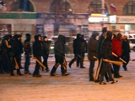 ﻿Невідомі патріоти в Харкові жорстко побили людину Кернеса, яка керувала тітушками – волонтер Сініцин