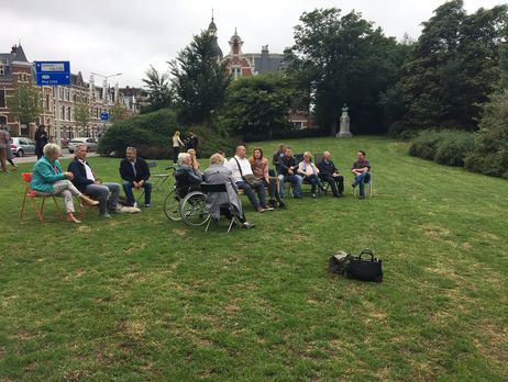 Накануне годовщины катастрофы рейса MH17 у посольства России в Нидерландах прошла акция протеста