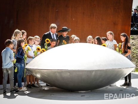 В Нидерландах открыли мемориал жертвам крушения MH17 на Донбассе. Фоторепортаж