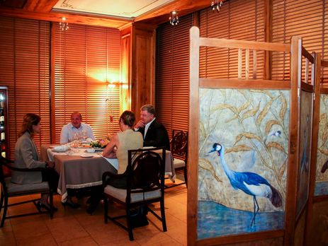 Саакашвили: Надеюсь, Порошенко прихватил в Грузию полотенце и мыло, во избежание любых осложнений