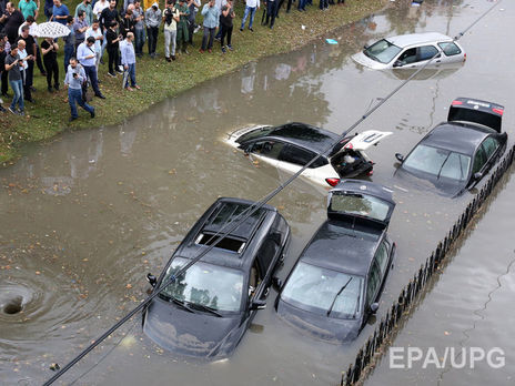 Стамбул затопило после ливня. Фоторепортаж