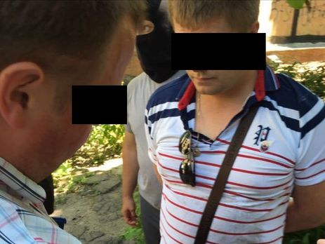 В военной прокуратуре сообщили о задержании на взятке сотрудника контрразведки СБУ, который 