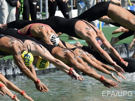 Россиян заставили снять футболки с советской символикой на чемпионате мира в Венгрии – СМИ