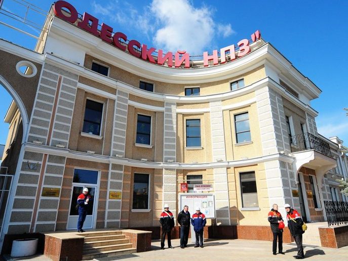Одесский нефтеперерабатывающий завод конфисковали в пользу государства
