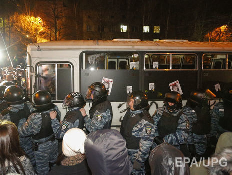 Экс-беркутовца, подозреваемого в избиении активистов "Автомайдана", арестовали