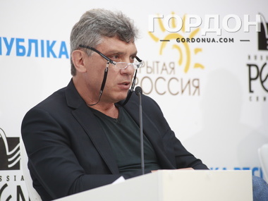 Немцов: Путин требует от Украины федерализации, но сам он уничтожил федерализм в России
