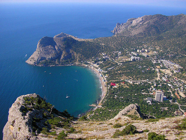 Самопровозглашенные власти Крыма рассчитывают, что на полуостров приедет не менее трех миллионов туристов