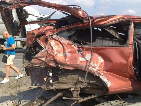 ﻿У Київській області у ДТП загинула дівчина з посвідченням журналіста 