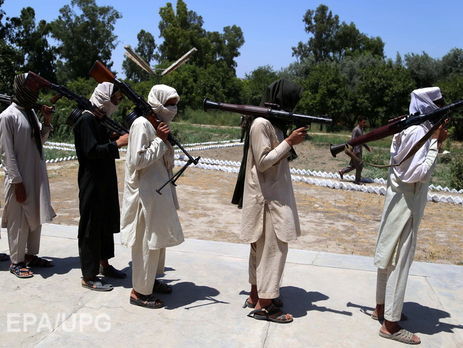 Захарова назвала заявление CNN о поставках Россией оружия 