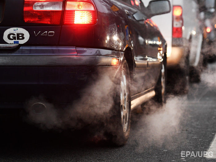 ﻿У Великобританії заборонять продаж дизельних і бензинових автомобілів із 2040 року