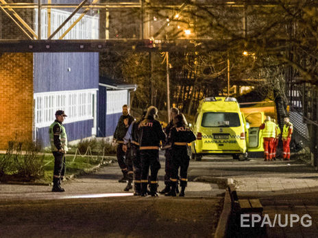 В Норвегии 15-летняя девушка напала с ножом на людей в торговом центре, один человек погиб